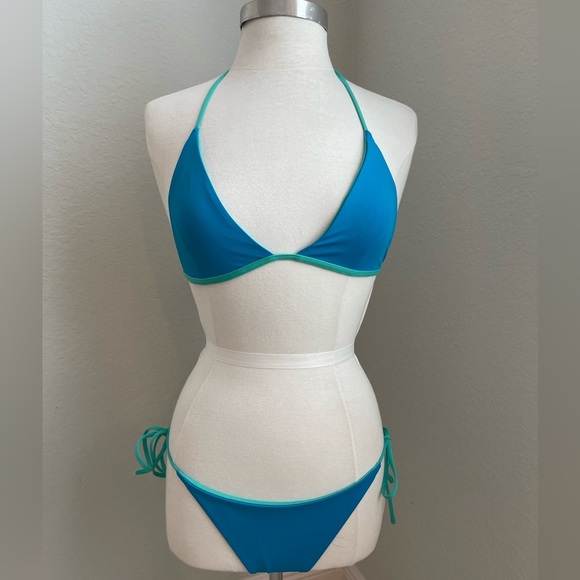 L*SPACE Bikini 2 pcs- ‘Two Tone’ Lily Itsy Bottom + Itty Triangle Top - Picture 11 of 16